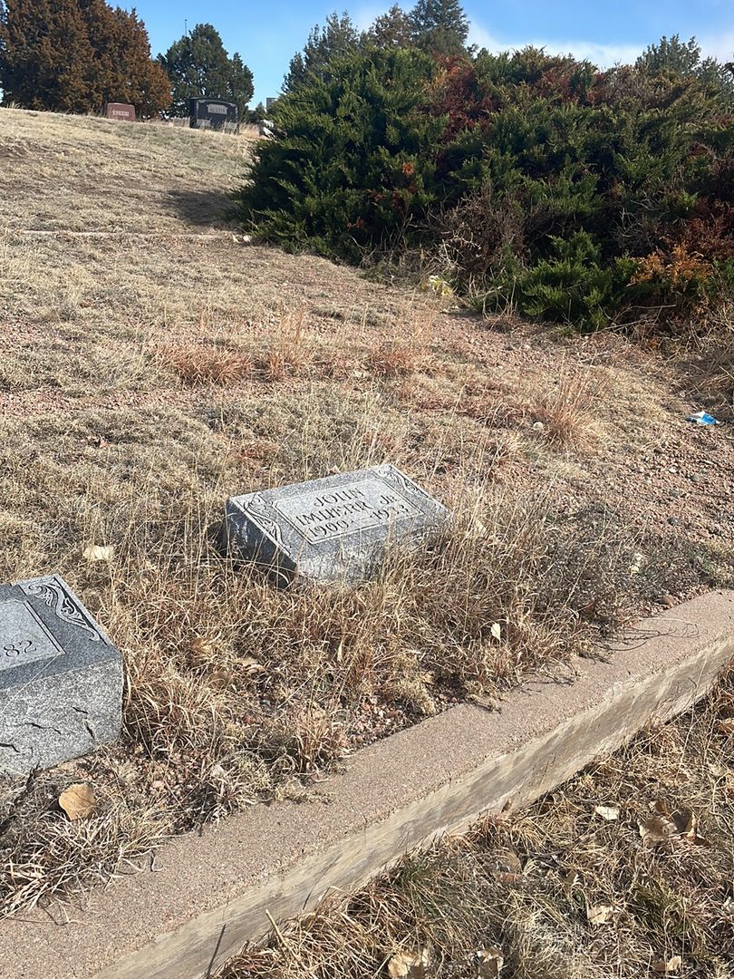 John Imherr Junior's grave. Photo 1