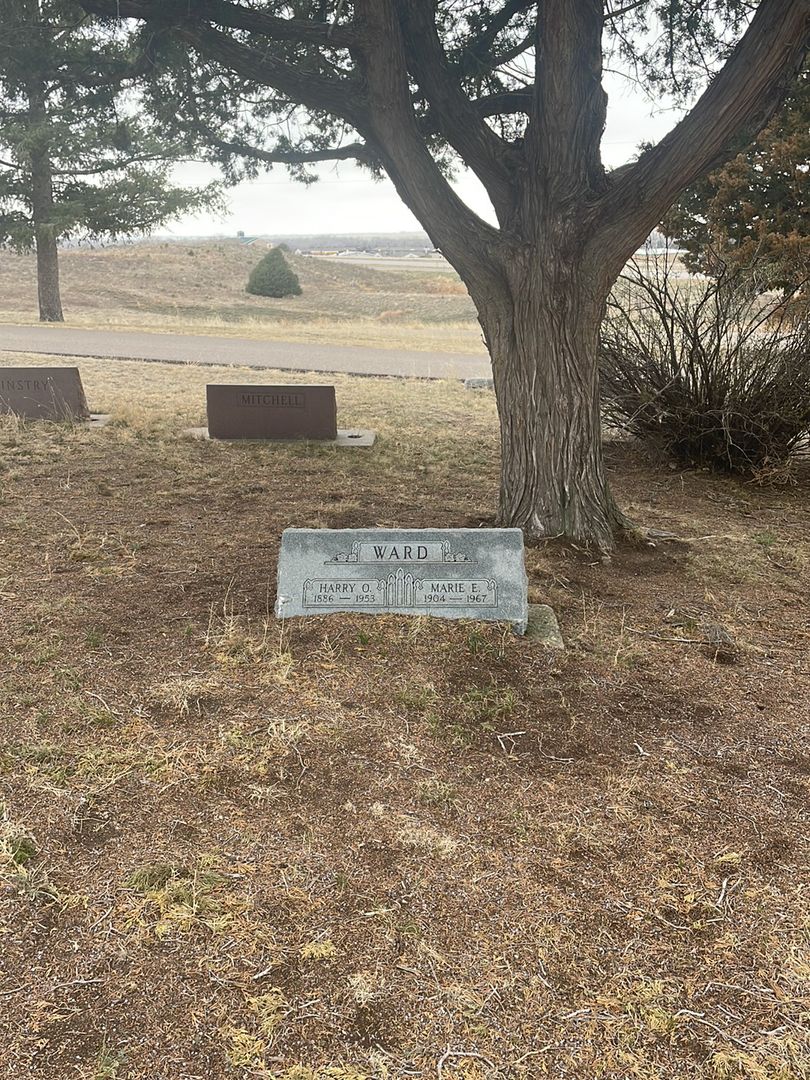 Marie E. Ward's grave. Photo 1